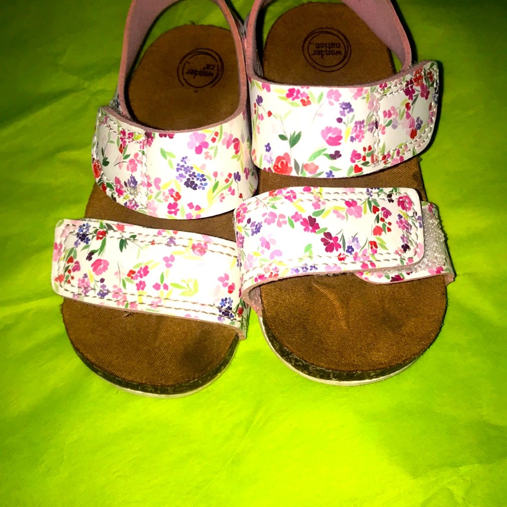 Girls sandals